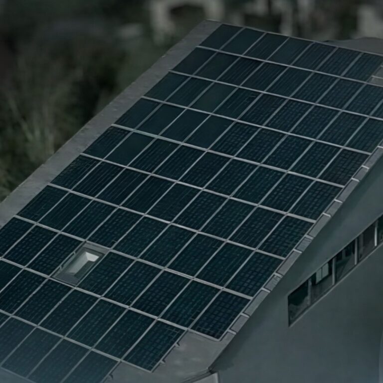 Fotovoltické elektrárne na kľúč: Vlastné skúsenosti INFOCOM LTD