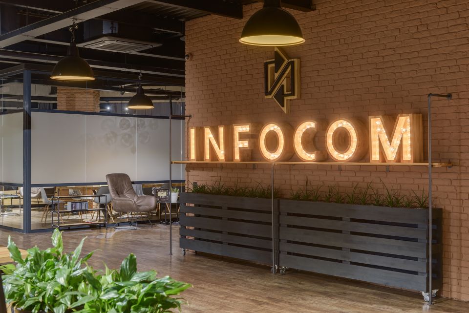 Tím INFOCOM